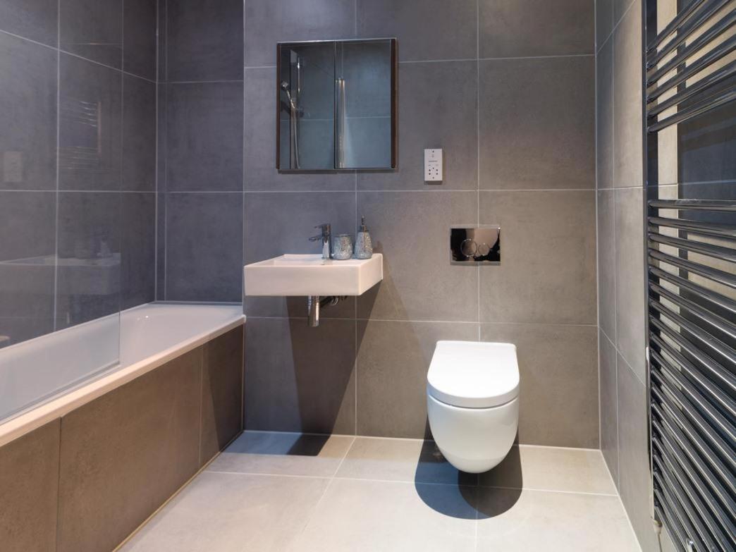 Central Tower Bridge Apartment Лондон Екстер'єр фото